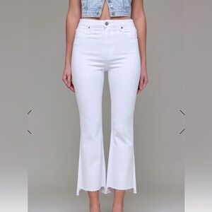 Hidden Happi Clean Step Hem Cropped White Flared Women's Jeans, Size 24, NWT